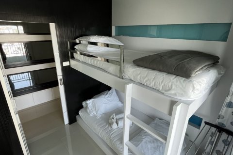 Condo in Pattaya, Thailand, 2 bedrooms  № 141360 - photo 8