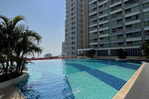 Condo in Pattaya, Thailand, 2 bedrooms  № 141360 - photo 17