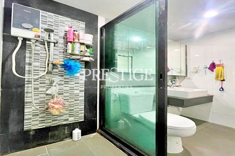 Condo in Pattaya, Thailand, 1 bedroom № 209133 - photo 15