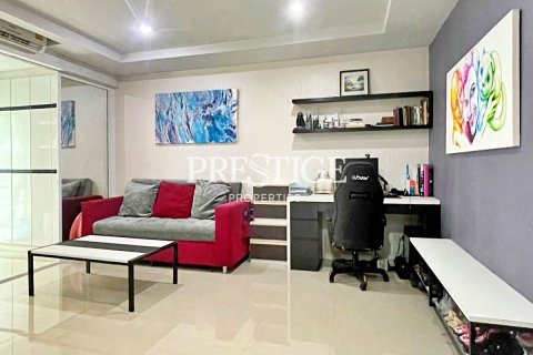 Condo in Pattaya, Thailand, 1 bedroom № 209133 - photo 6
