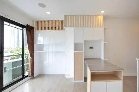Studio in the Condo in Bang Na, Bangkok, Thailand  № 158200 - photo 4