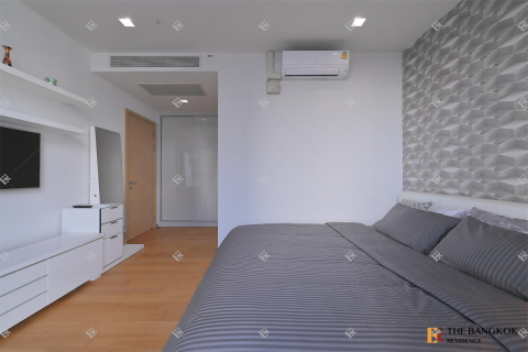 Condo in Bangkok, Thailand, 2 bedrooms № 187322 - photo 9