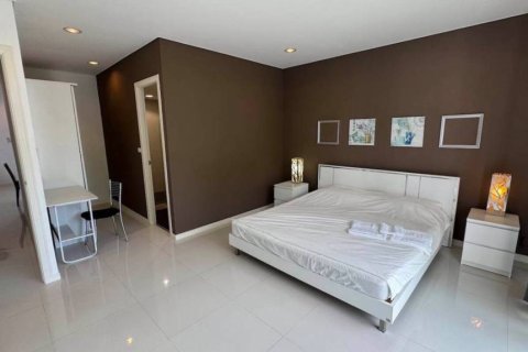 Кондоминиум с 3 спальнями в Кату, Таиланд № 172855 - фото 8