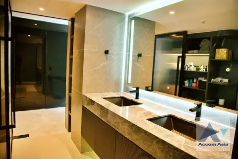 Condominio de 4 dormitorios en Watthana, Bangkok, Tailandia № 214346 - foto 17