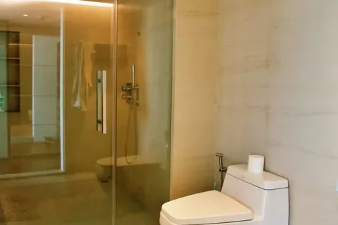 Condominio de 4 dormitorios en Watthana, Bangkok, Tailandia № 214346 - foto 19