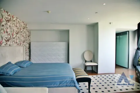 Condominio de 4 dormitorios en Watthana, Bangkok, Tailandia № 214346 - foto 12
