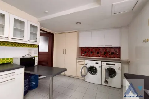 Condominio de 3 dormitorios en Khlong Toei, Bangkok, Tailandia № 214348 - foto 15