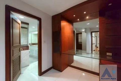 Condominio de 3 dormitorios en Khlong Toei, Bangkok, Tailandia № 214348 - foto 18
