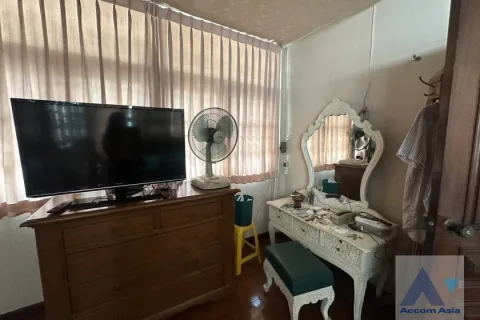 Casa de 4 dormitorios en Watthana, Bangkok, Tailandia № 214350 - foto 5