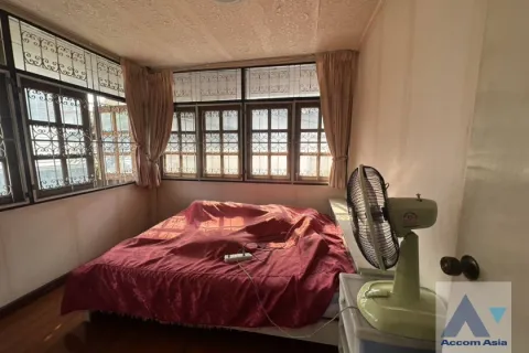 Casa de 4 dormitorios en Watthana, Bangkok, Tailandia № 214350 - foto 7