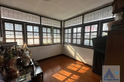 Casa de 4 dormitorios en Watthana, Bangkok, Tailandia № 214350 - foto 8