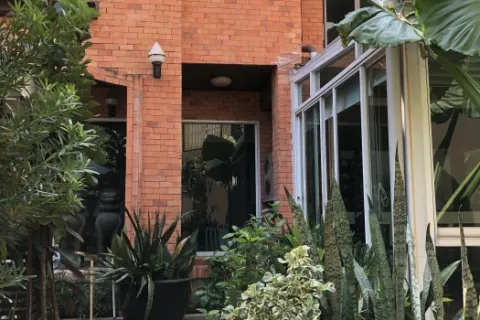 Casa de 4 dormitorios en Watthana, Bangkok, Tailandia № 214347 - foto 2