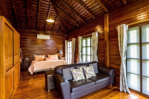 Villa in Sam Roi Yot, Thailand 4 bedrooms № 168648 - photo 14