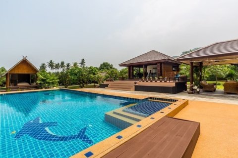 Villa in Sam Roi Yot, Thailand 4 bedrooms № 168648 - photo 5