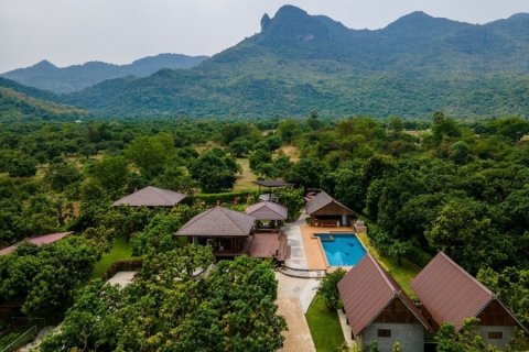Villa in Sam Roi Yot, Thailand 4 bedrooms № 168648 - photo 24