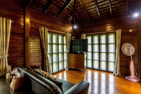 Villa in Sam Roi Yot, Thailand 4 bedrooms № 168648 - photo 18