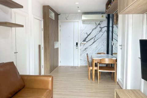 Кондоминиум с 2 спальнями в Бангкоке, Таиланд № 159966 - фото 2