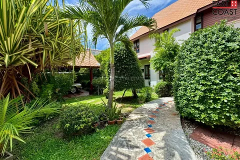 Casa de 3 dormitorios en Jomtien Beach, Pattaya, Tailandia № 212766 - foto 8