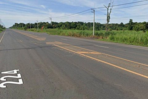 Land in Chok Chai, Thailand 70400 sq.m. № 154815 - photo 4