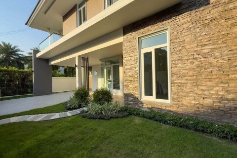 House in Phuket, Thailand 4 bedrooms № 154819 - photo 18