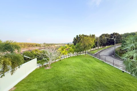 House in Phuket, Thailand 4 bedrooms № 154819 - photo 16