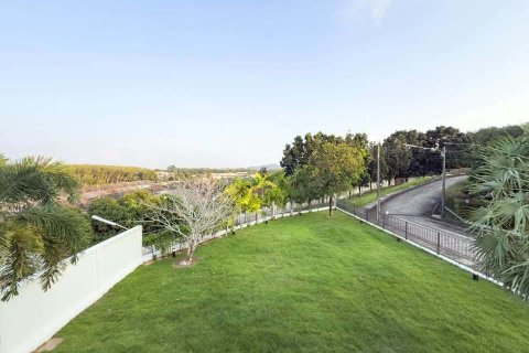 House in Phuket, Thailand 4 bedrooms № 154819 - photo 2