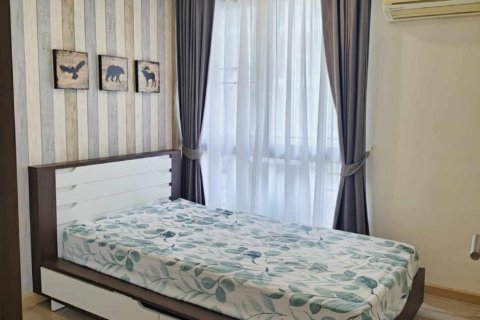 Condo in Watthana, Bangkok, Thailand, 2 bedrooms № 160858 - photo 11