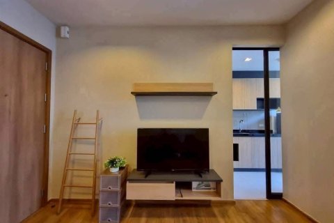 Студия в кондо в Ваттхане, Бангкок, Таиланд № 160856 - фото 3