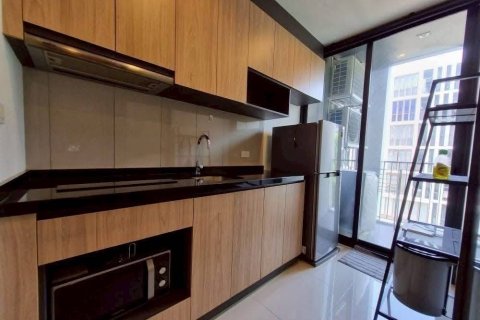 Студия в кондо в Ваттхане, Бангкок, Таиланд № 160856 - фото 6