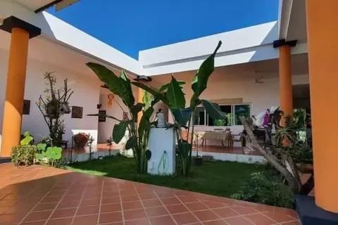 Villa in Chiang Mai, Thailand 6 bedrooms № 162848 - photo 14