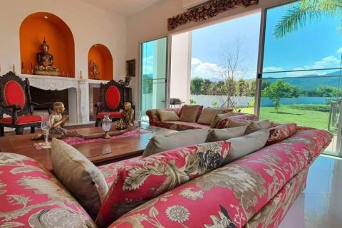 Villa in Chiang Mai, Thailand 6 bedrooms № 162848 - photo 15