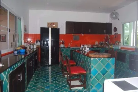 Villa in Chiang Mai, Thailand 6 bedrooms № 162848 - photo 8