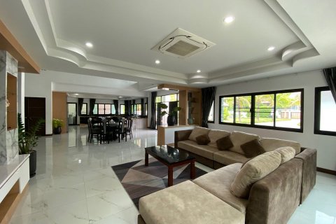 Дом в Чиангмае, Таиланд с 5 спальнями  № 162849 - фото 9