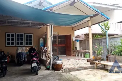 Haus in Phra Khanong, Bangkok, Thailand 3 Schlafzimmer № 218645 - Foto 2