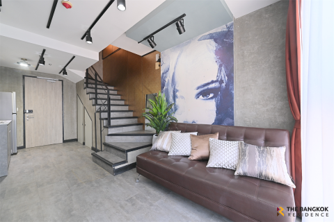 Condo in Bangkok, Thailand, 2 bedrooms № 186739 - photo 1