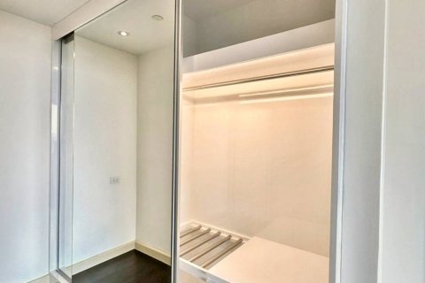 Condo in Bangkok, Thailand, 2 bedrooms № 114077 - photo 7