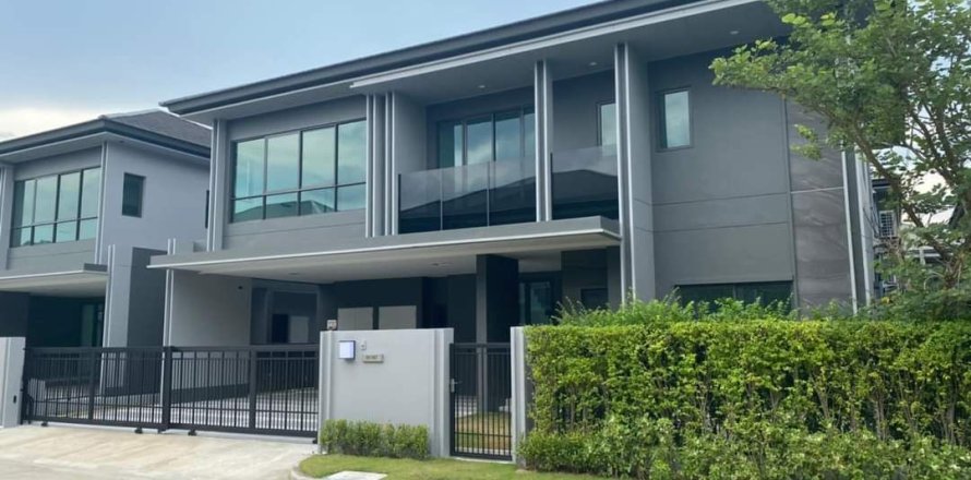 Дом в Бангкапи, Бангкок, Таиланд с 4 спальнями  № 154354