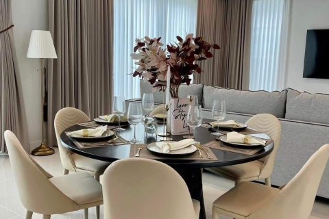 Дом в Бангкапи, Бангкок, Таиланд с 4 спальнями  № 154354 - фото 2