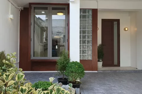 Таунхаус в Чиангмае, Таиланд с 4 спальнями  № 138567 - фото 1