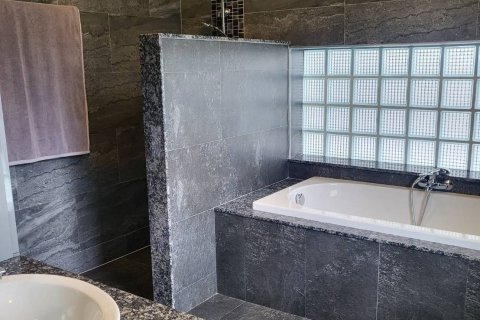 Villa à Chiang Mai, Thaïlande 4 chambres № 138563 - photo 9