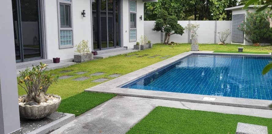 Villa à Chiang Mai, Thaïlande 4 chambres № 138563