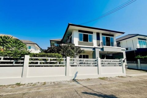 Дом в Си Рача, Таиланд с 3 спальнями  № 162719 - фото 8