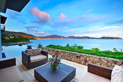 House in Phuket, Thailand 4 bedrooms № 181091 - photo 8
