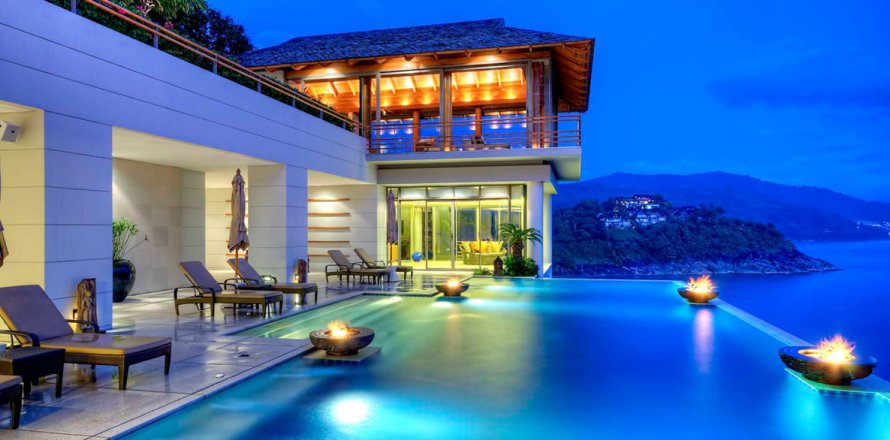 House in Phuket, Thailand 4 bedrooms № 181091