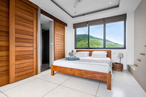 Villa in Ko Samui, Thailand 5 bedrooms № 140889 - photo 29