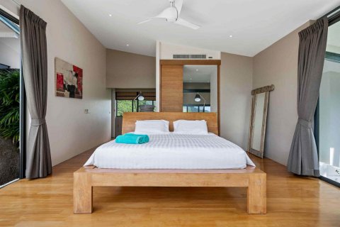 Villa in Ko Samui, Thailand 5 bedrooms № 140889 - photo 25