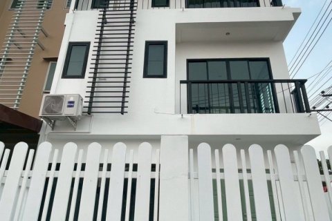 Таунхаус в Пхукете, Таиланд с 5 спальнями  № 140888 - фото 2