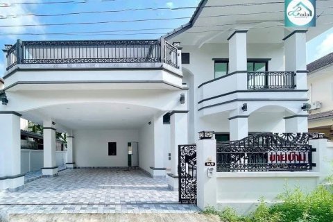 House in Surat Thani, Thailand 3 bedrooms № 170616 - photo 2