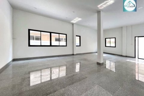 House in Surat Thani, Thailand 3 bedrooms № 170616 - photo 13