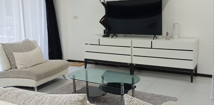 Condo in Pattaya, Thailand, 2 bedrooms  № 170615